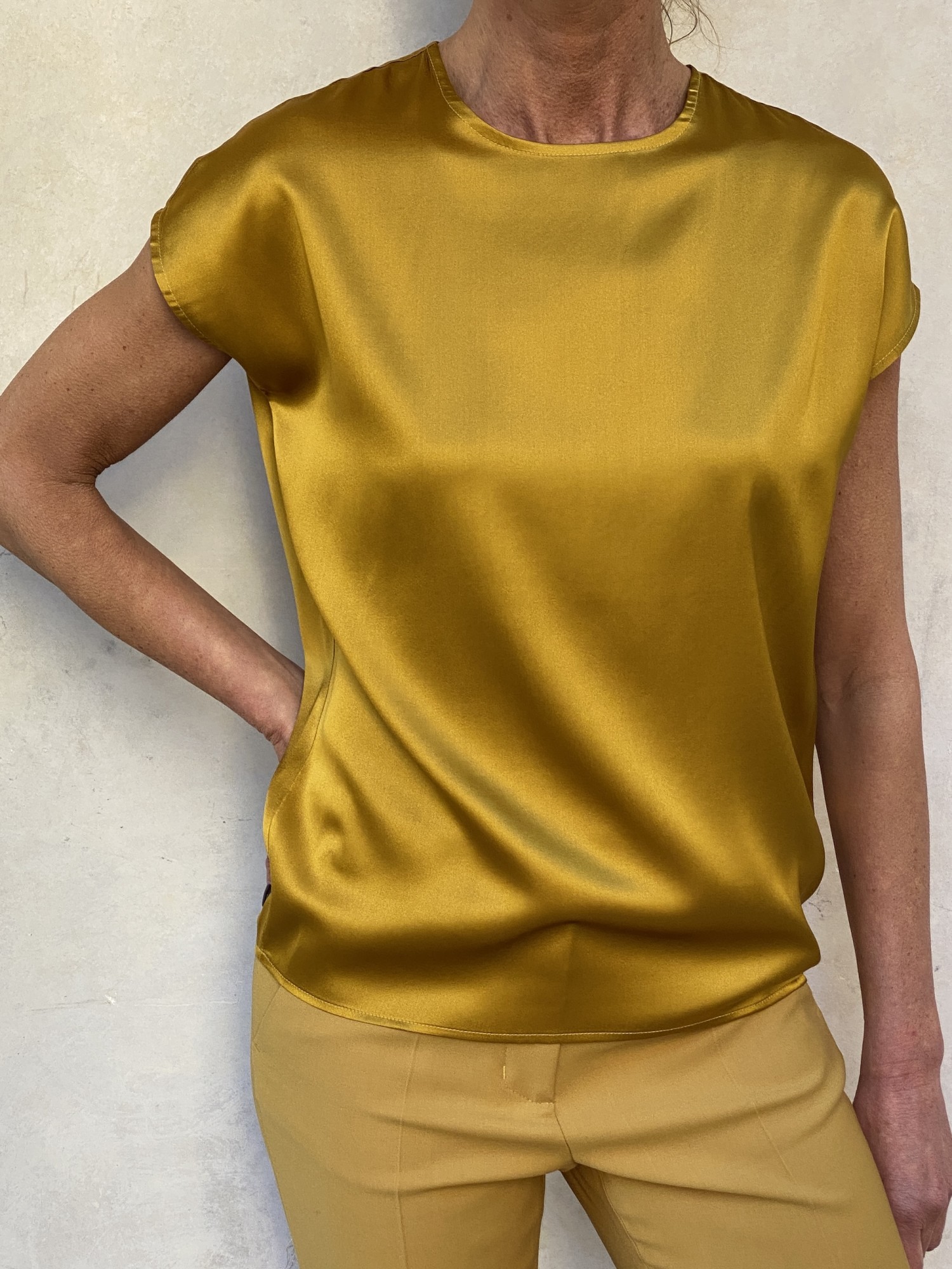 T-shirt di seta Oro Antico