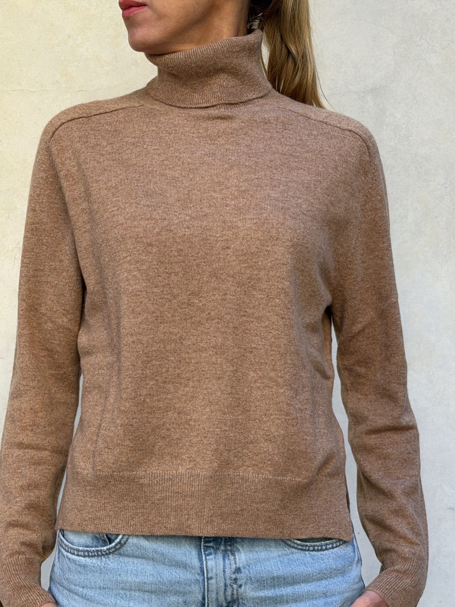 Dolcevita di cashmere Cammello