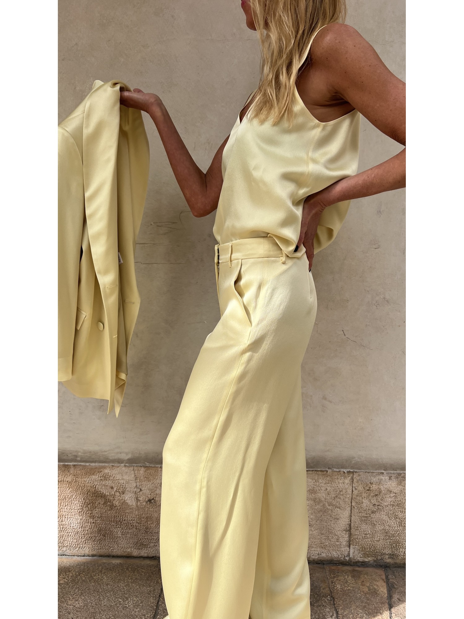 Pantalone Mary in cady Limonata